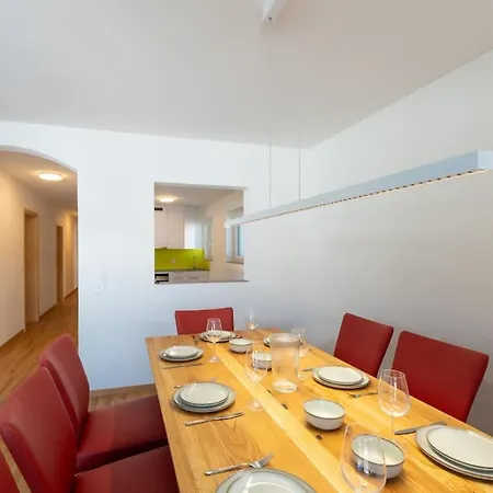 New! Spectacular Dream View Apartment *