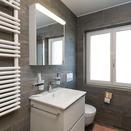 New! Spectacular Dream View Apartment *